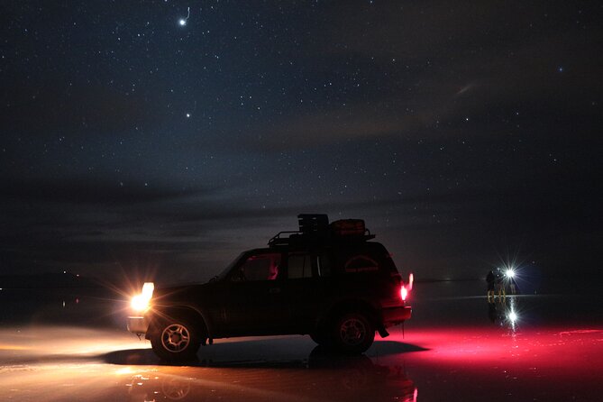 5-Hour Uyuni Salt Flat Tour Stargazing and Sunset/Sunrise In Group - Sunset across the Salar de Uyuni