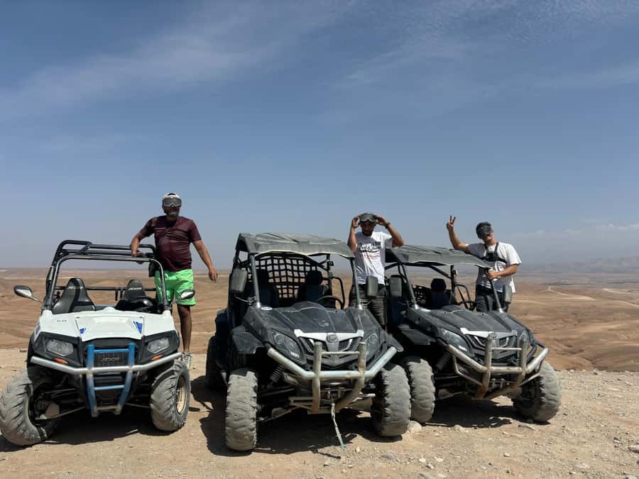 Agafay Desert: Buggy Rides, Dinner & Show Under the Stars - Tea, sunset, and time around the camp