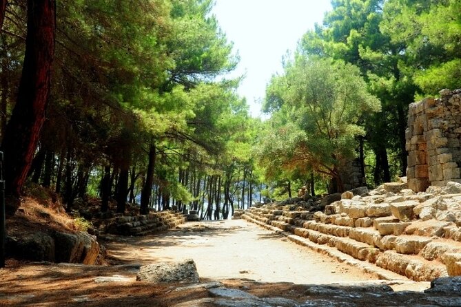 Antalya / Kemer : Mega Star Party Boat Trip w/ Lunch & Transfer - Who will enjoy this boat trip?