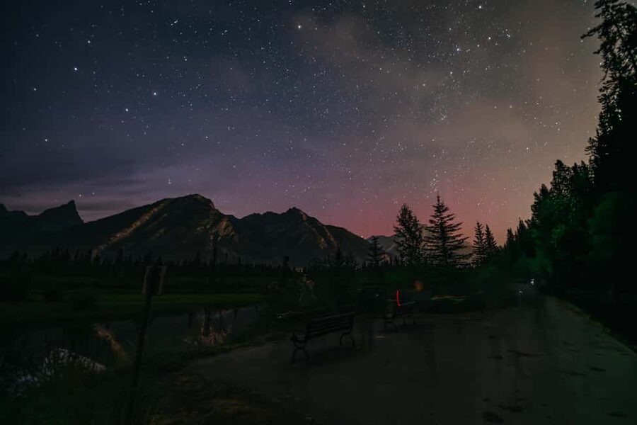Banff: Guided Sunset and Stargazing Tour - What the guides add beyond pointing at stars
