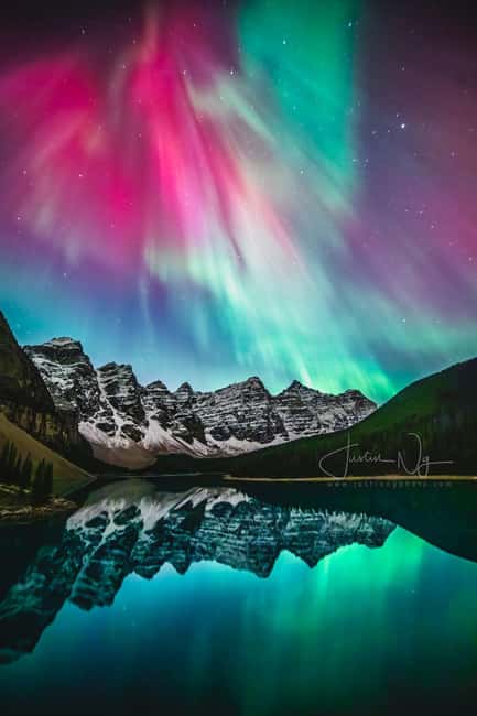 Banff OR Moraine Lake: Night Tour with possible Stargazing - Classic Banff or the longer Moraine Lake option