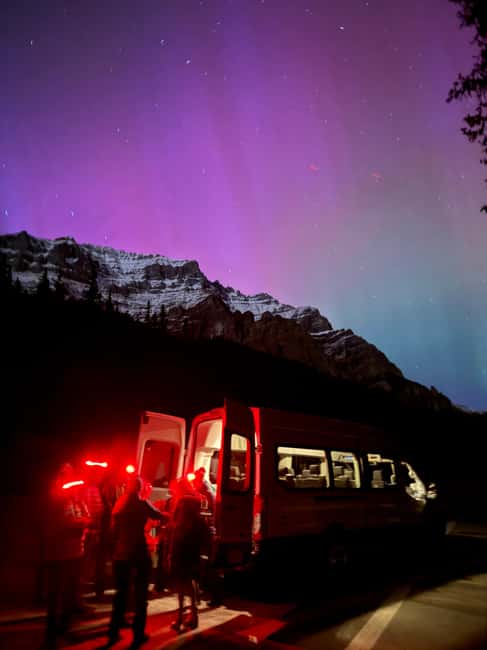 Banff OR Moraine Lake: Night Tour with possible Stargazing - Cold-weather comfort is the real practical test
