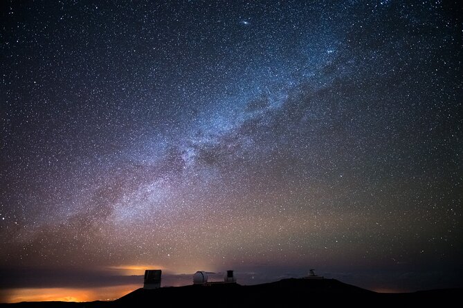 Big Island GOAT Experience: Mauna Kea Summit, Sunset & Stars - Snacks, hot drinks, and the missing dinner