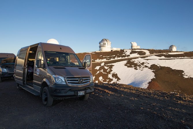 Big Island: Mauna Kea Summit and Stars Small-Group Adventure Tour - Meeting in Kona and riding into the uplands
