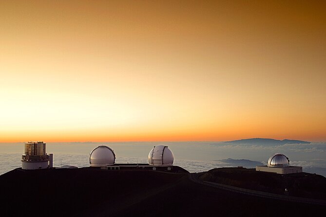 Big Island: Mauna Kea Summit and Stars Small-Group Adventure Tour - What the guides add to the evening