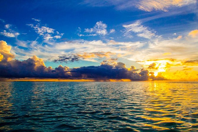 Bora Bora: Small Group Stargazing Tour Including Sunset Cruise - A sunset cruise that starts Bora Bora after the heat