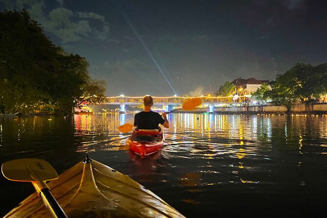 Chiang Mai: Kayak Under the Stars – 6 km to the Heart of the City - Family suitability and physical demands