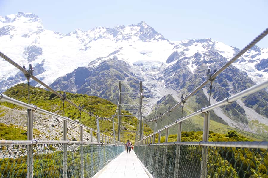 Christchurch: Lake Tekapo Stargazing & Mount Cook 2-Day Tour - Mount Cook Village and the Hooker Valley Track
