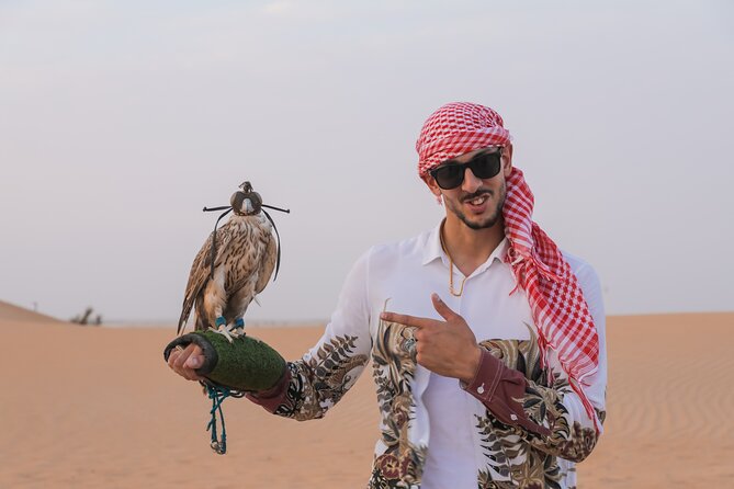 Dubai: Al Marmoom Oasis Vintage Safari: Camels, Stargazing & Meal - Practical advice before you book