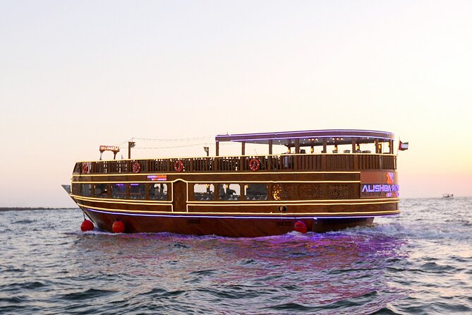 Dubai VIP Dhow Cruise Celeste Enchanting Night Under the Stars - How crowded can 150 people feel?