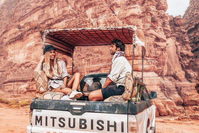 Full-Day Jeep Tour and Sleeping in cave Night Under the Stars - Lunch beneath the sandstone cliffs