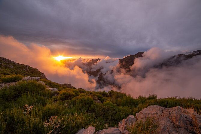 Heavens Tour: Sunset & Stargazing in Madeira - The guide and the value of local judgment
