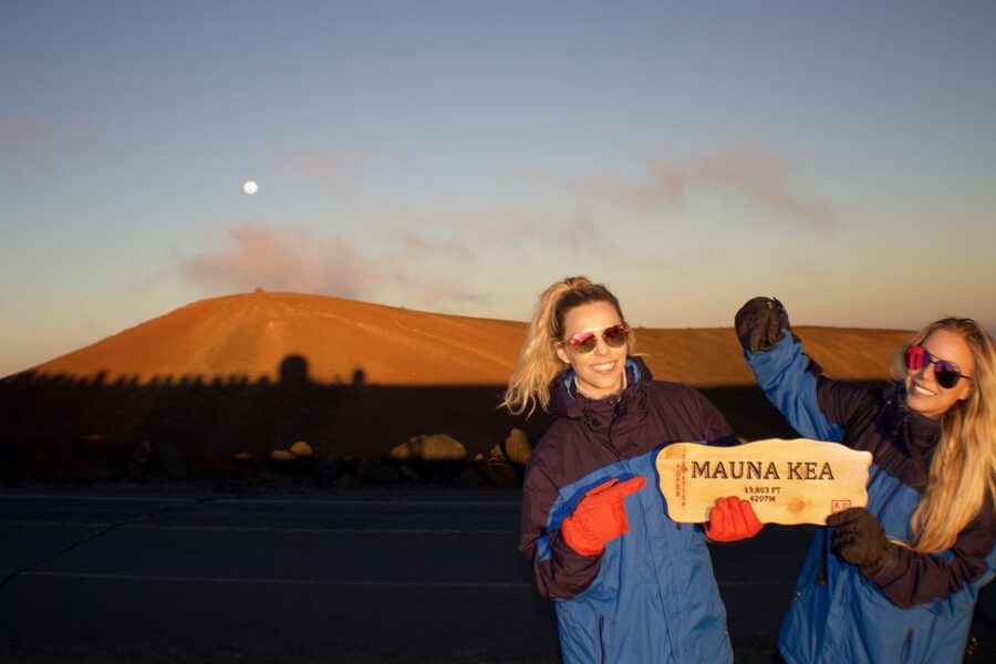 Hilo: Mauna Kea Summit, Sunset, & Stargazing Experience - Why Mauna Kea sunset feels different