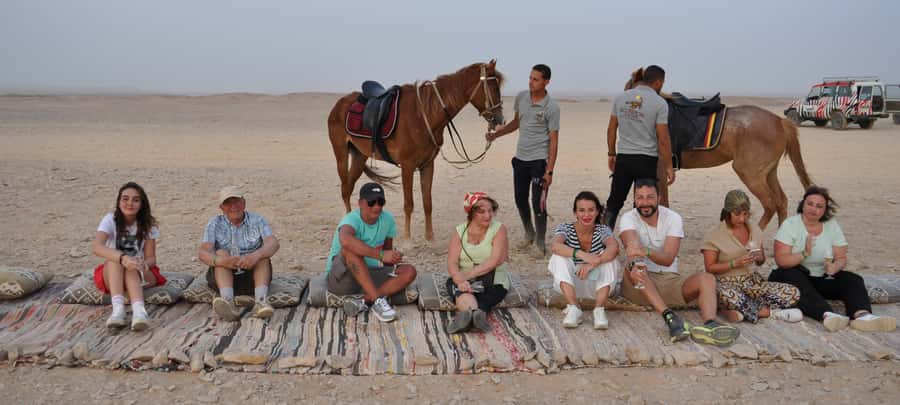 Hurghada: Horse Ride, BBQ Dinner, and Stargazing - Arabian tea before the horses