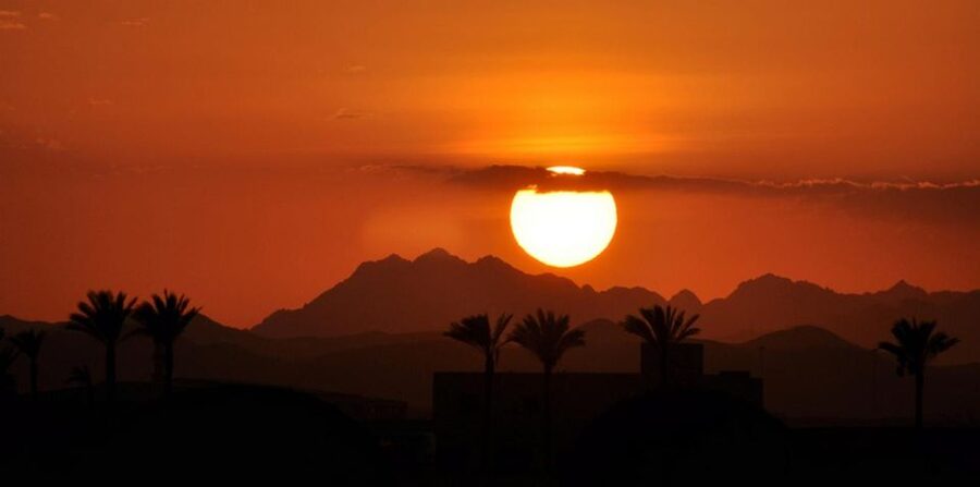 Hurghada: Quad Bike, Sea, Camel, Safari, Stargazing & Dinner - Stargazing with a telescope
