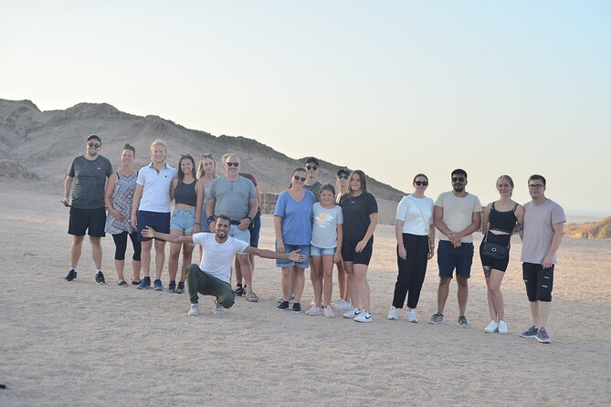 Hurghada: Safari 4x4 Jeep, Camel Ride, Dinner & Star Watching - Sunset, tea, and the short camel ride