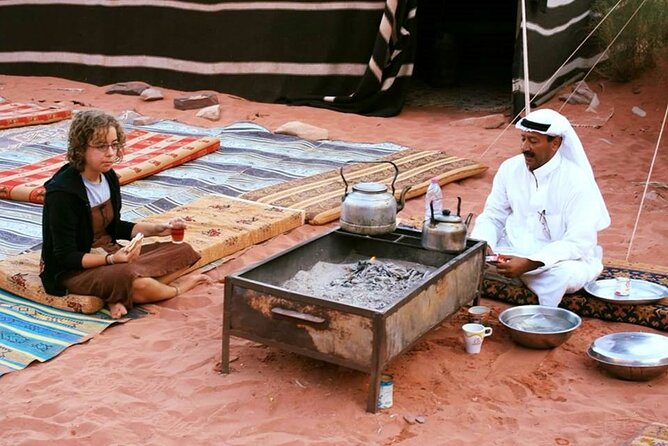 Jeep Cruise Stargazing with Horse Riding & BBQ Dinner - Hurghada - BBQ dinner and traditional tea after sunset