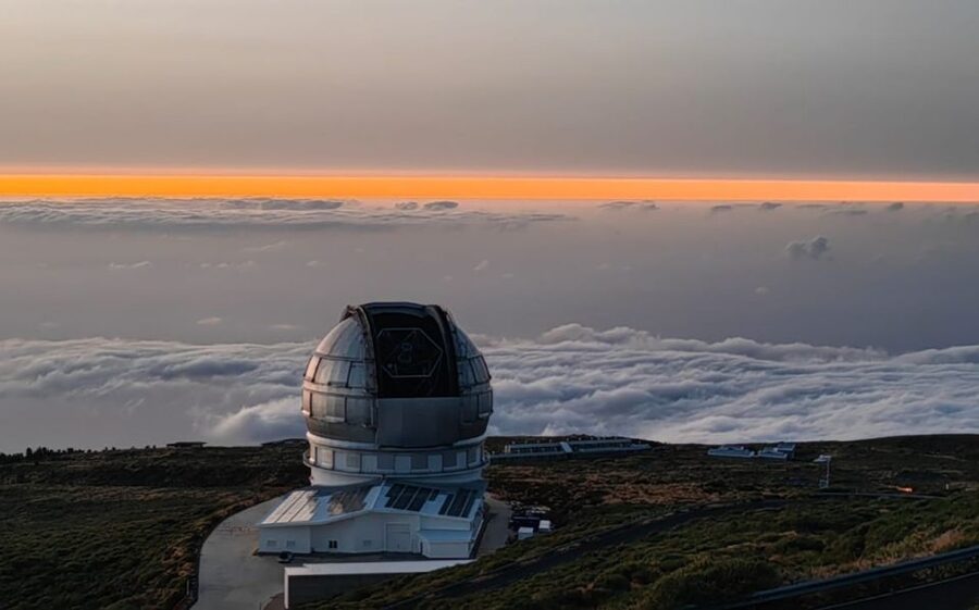 La Palma: Roque de los Muchachos Stargazing Tour with Wine - Sunset, a glass of wine, and a practical pause