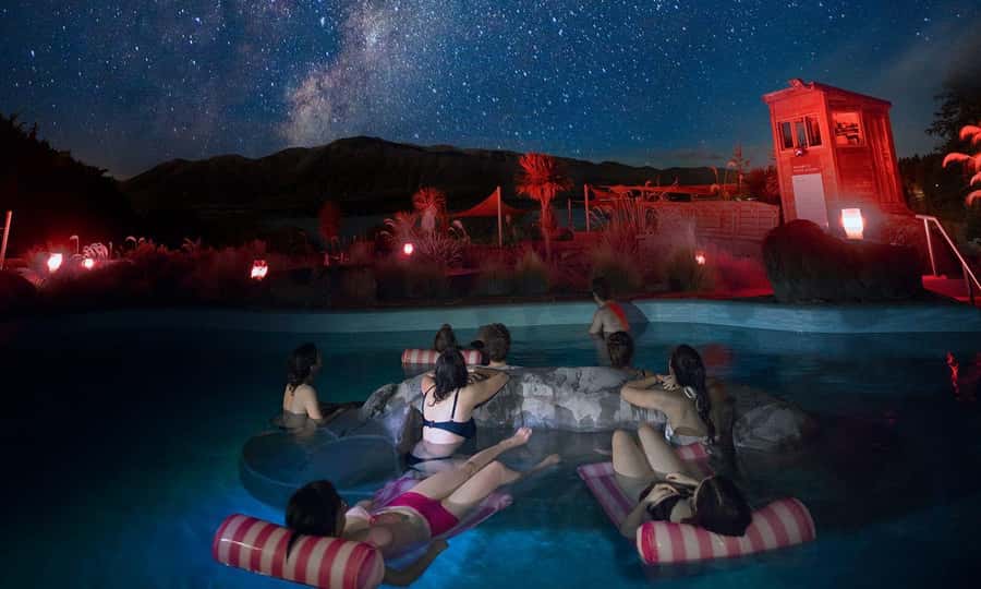 Lake Tekapo: 1.5-Hour Hot Pools & Stargazing Experience - Why Lake Tekapo is made for looking up