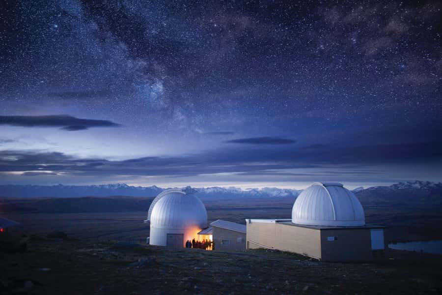 Lake Tekapo: Mountaintop Stargazing at Mount John Summit - Learning the Southern sky without a telescope