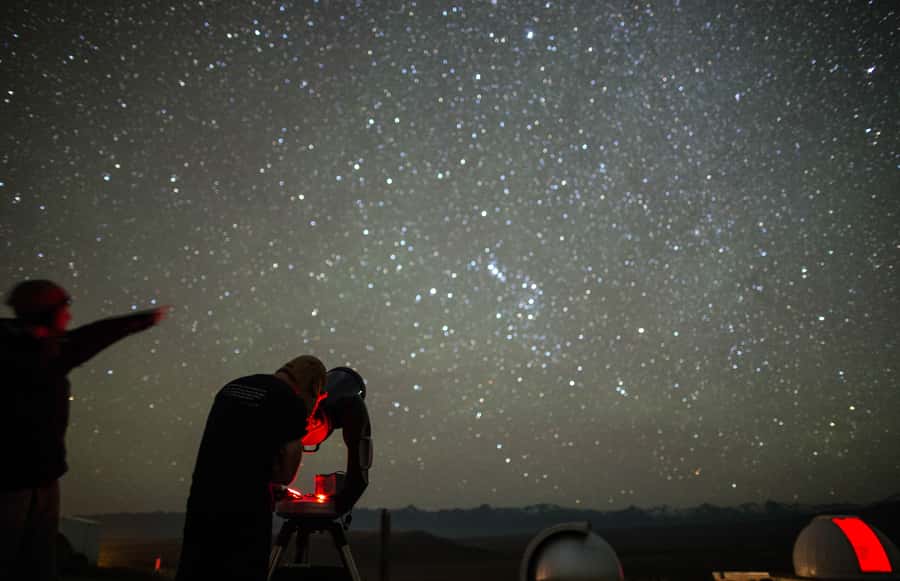Lake Tekapo: Mountaintop Stargazing at Mount John Summit - Why the guide makes or breaks the experience