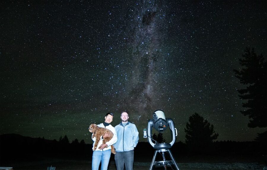 Lake Tekapo: Stargazing Experience - Hot chocolate, blankets, and a small fire at the end