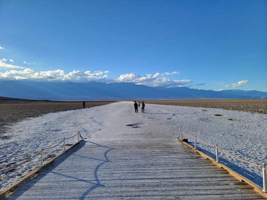 Las Vegas: Death Valley Sunset and Stargazing Day Tour - What the small group and long day feel like