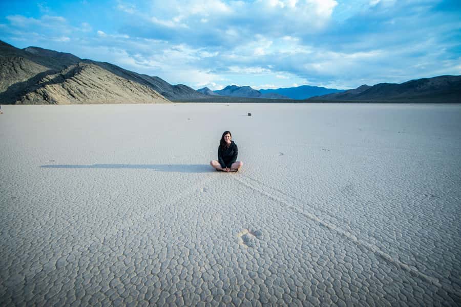 Las Vegas: Death Valley Sunset and Stargazing Tour - Sunset changes the pace of the day