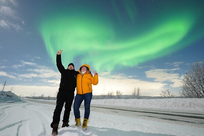 Levi: Aurora Borealis Tour and Stargazing Experience - Rautusjärvi after dark