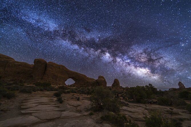 Milky Way Photography in Arches National Park - Working at two Arches locations