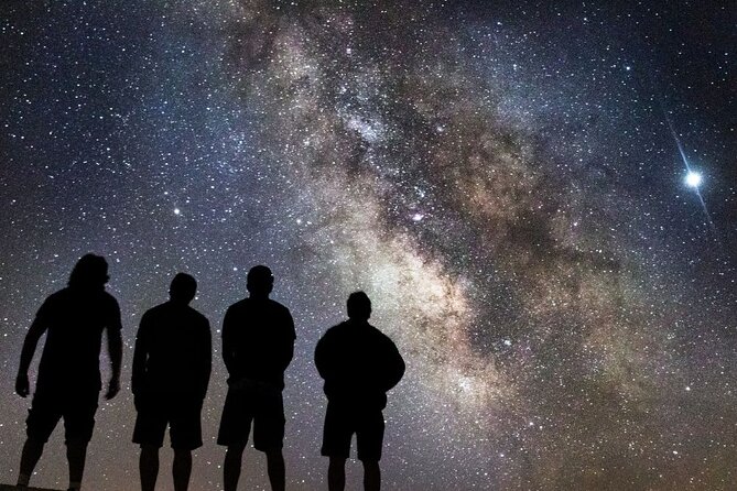 Night Adventure with possible stargazing and Aurora chasing - Leaving Banff’s lights behind