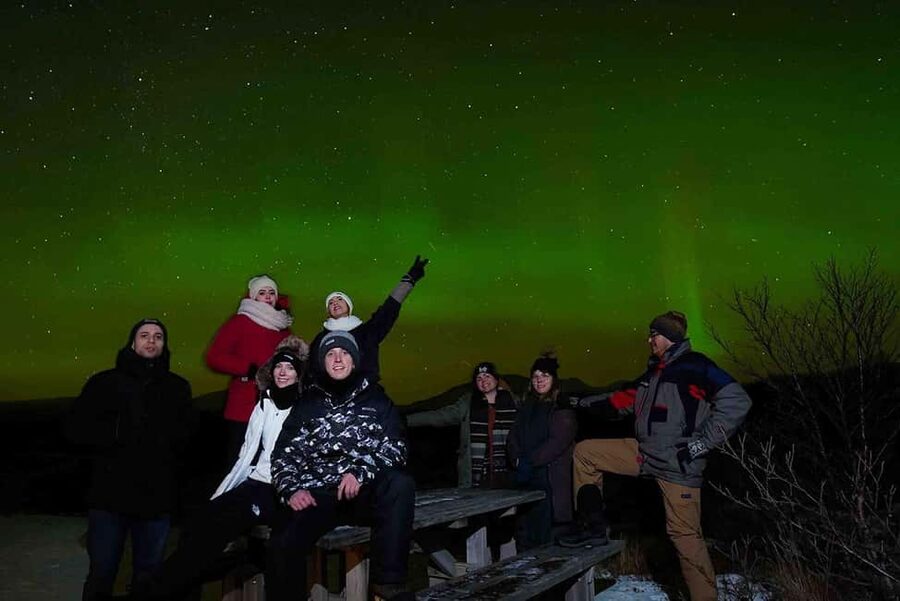 Northern Lights & Stargazing Jeep Tour - Waiting under the stars with a telescope