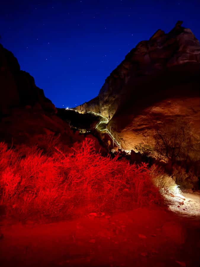 Page: Antelope Valley Canyon Stargazing Night Hike - Who will enjoy this night hike most?