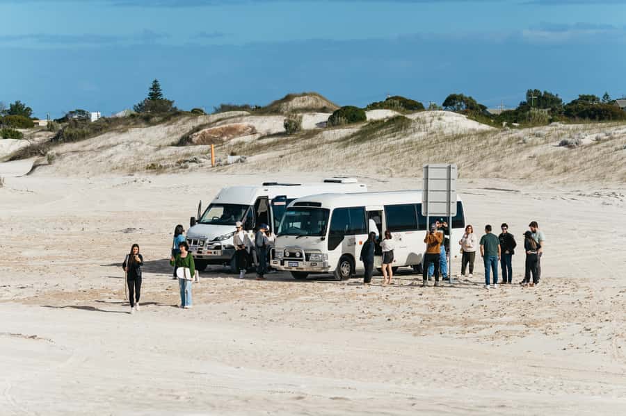 Pinnacles Desert: Sunset BBQ & Stargazing Tour +Sandboarding - First sight of the Pinnacles in daylight