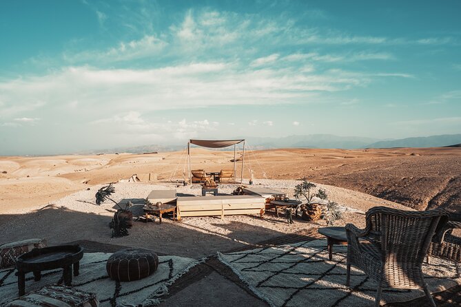 Private Dinner under the Stars & entertainment and Dromedary in Agafay - A 40-minute dromedary ride at sunset