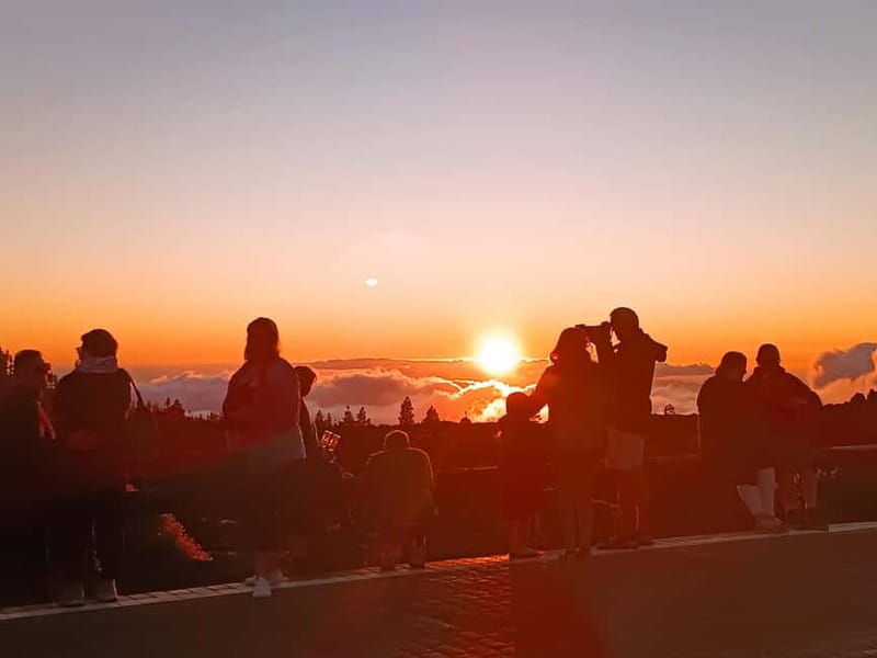Puerto Cruz: VIP Teide Sunset & Stars, Guachiche Lunch+Cava - Small-group comfort and the road conditions