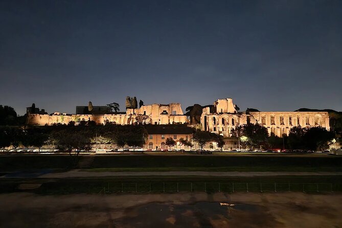 Rome: Private Night Golf Cart Tour Under the Stars - Piazza Navona after dark