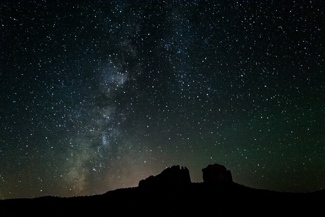 Sedona Dark Sky Sunset & Night Hike With a Private Guide - What the Private Guide Adds