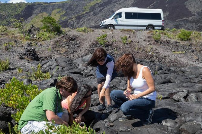 Small Group Big Island Twilight Volcano and Stargazing Tour - Dinner before the night sky