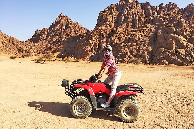 Stargazing And ATV Quad Bike And Camel Ride And Dinner With Show - Learning the ATV before the desert route
