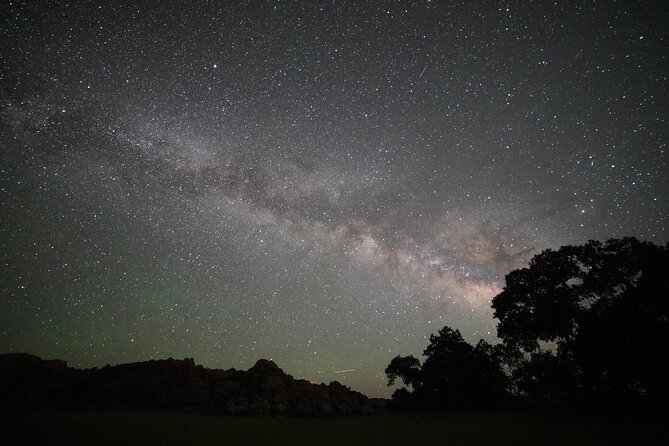 Stargazing in Zion National Park's International Dark Sky - The 10-minute walk to the viewing field