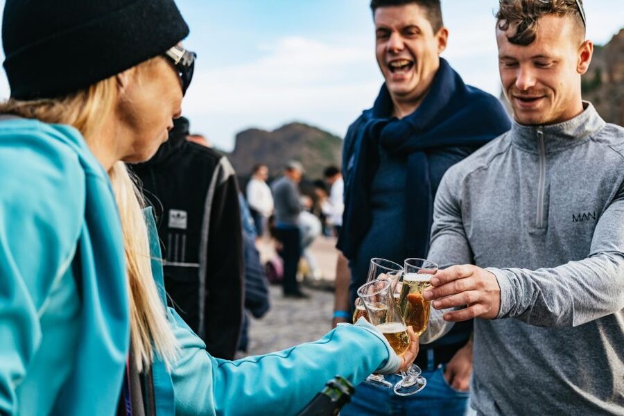 Teide: Guided Sunset & Stargazing Tour by Night with Dinner - Guides, languages, and the coach experience