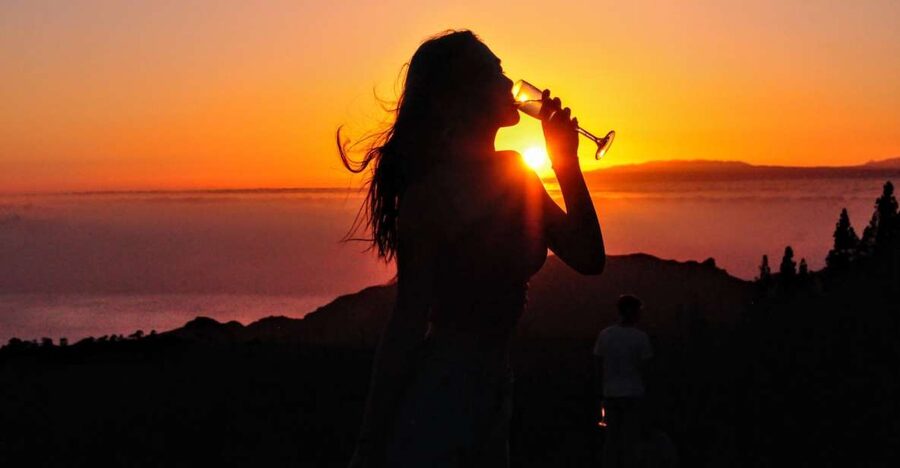 Teide National Park: Sunset & Stargazing Safari with Dinner - Sunset at Montaña Samara above the clouds