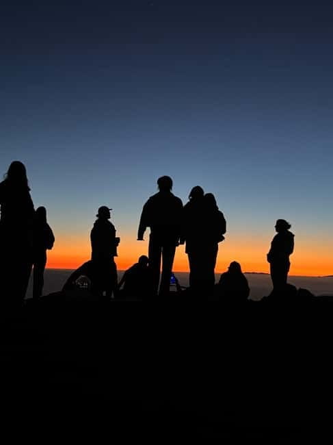 Teide: Small Group Sunset Adventure with Picnic & Stargazing - Is $71 a fair price?