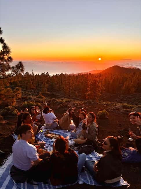 Tenerife: Teide National Park Sunset Picnic and Stargazing - Roque García and Teide’s volcanic shapes