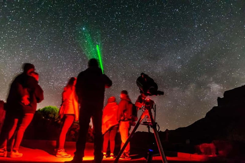 Tenerife: Teide Stargazing with an Astrophysicist - What happens during the 90-minute session